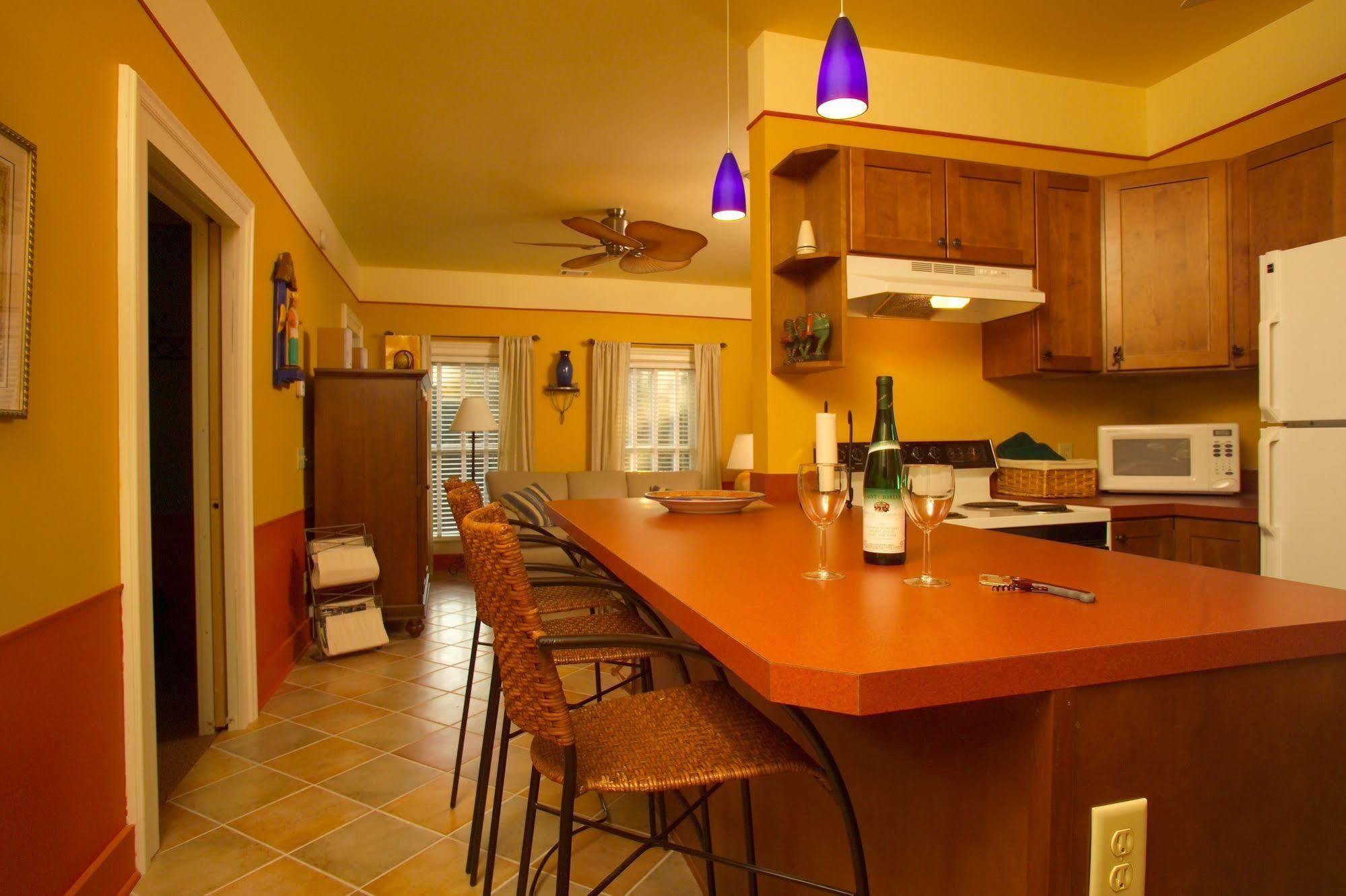 ساوغاتوك Hidden Garden Cottages & Suites المظهر الخارجي الصورة